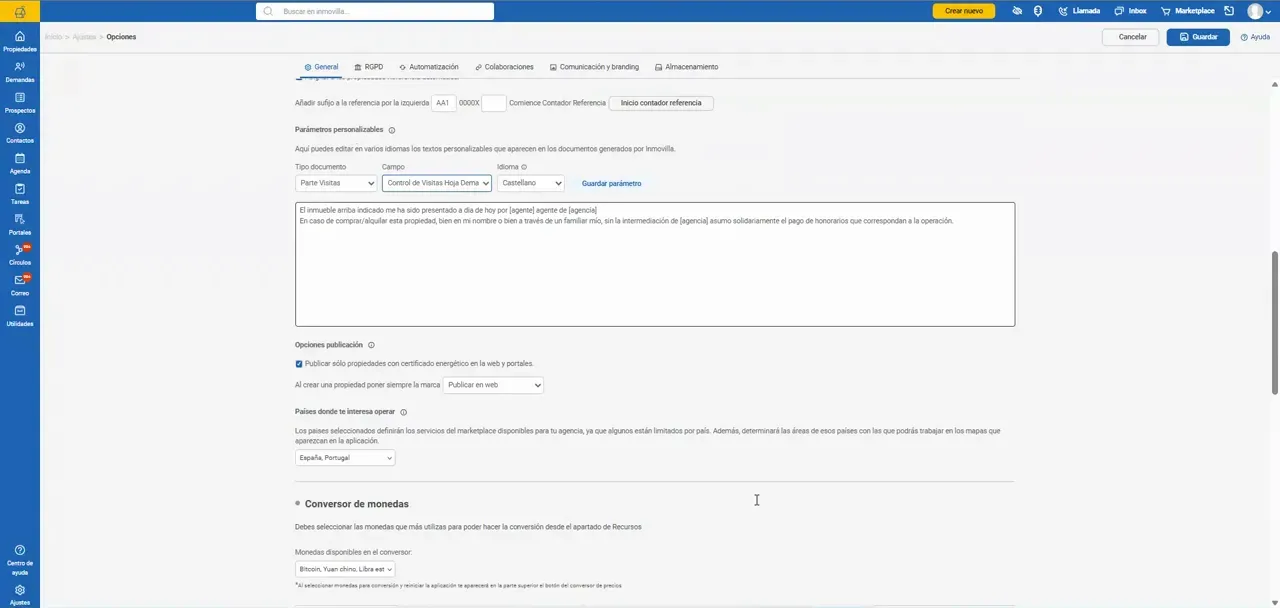 Formulario de configuración con campos desplegables y área de texto para parámetros personalizables