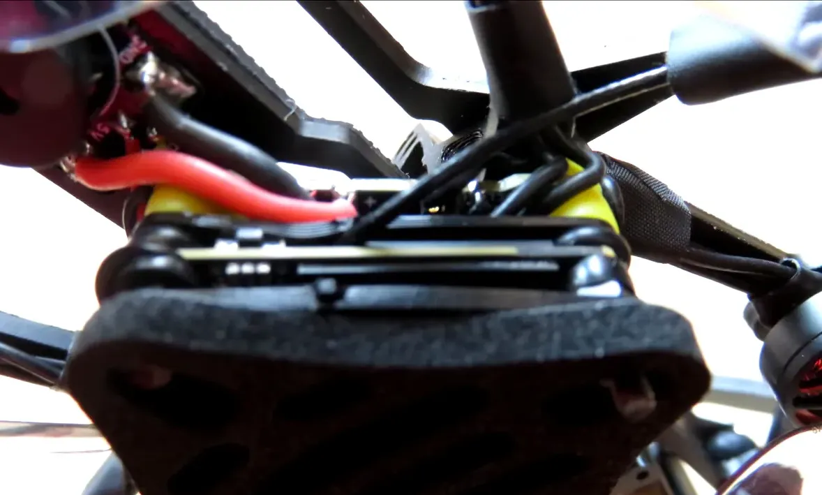 USB‑C port visible under Carbonfly 80 frame cutout with O4 module behind