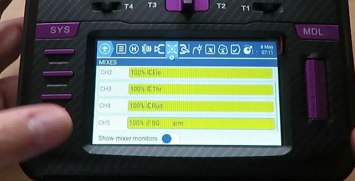 Switch position and channel output moving in sync