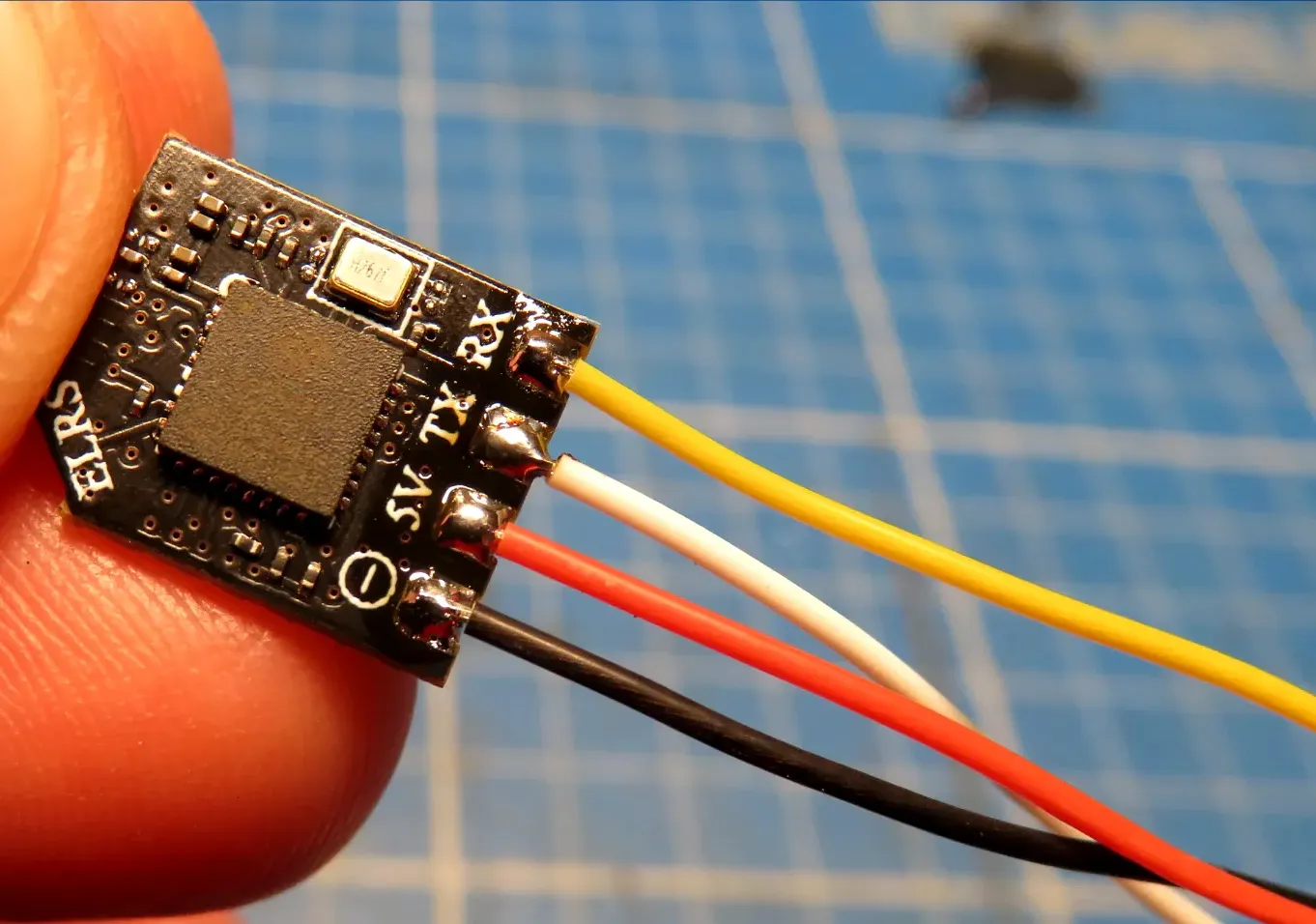 Wiring connections between receiver and flight controller