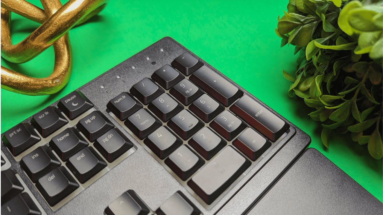 video thumbnail for 'Razer Ornata V3 X Gaming Keyboard - First Impressions'