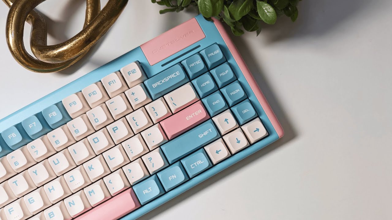 video thumbnail for 'DUSTSILVER D84 Mechanical Keyboard - Review'