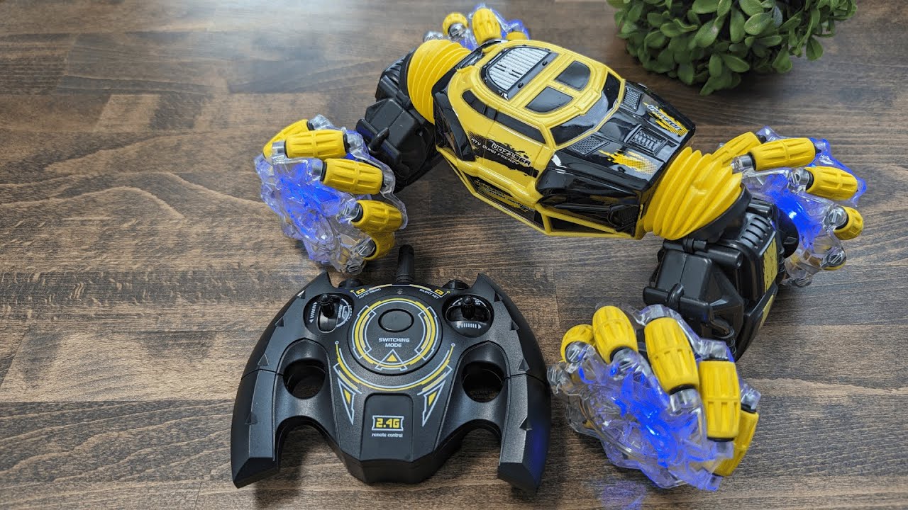 video thumbnail for 'DoDoeleph RC Car'