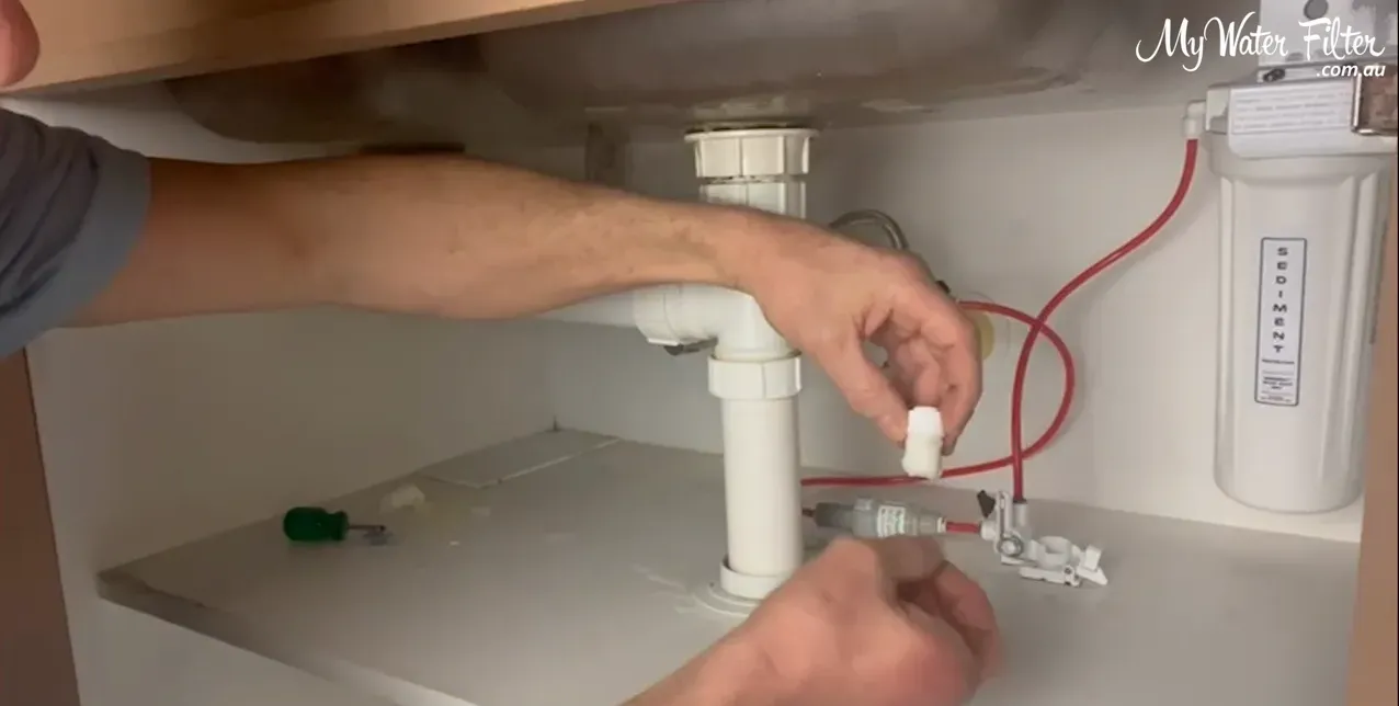 Felt pad expanded, locking lever flipped and device shut off