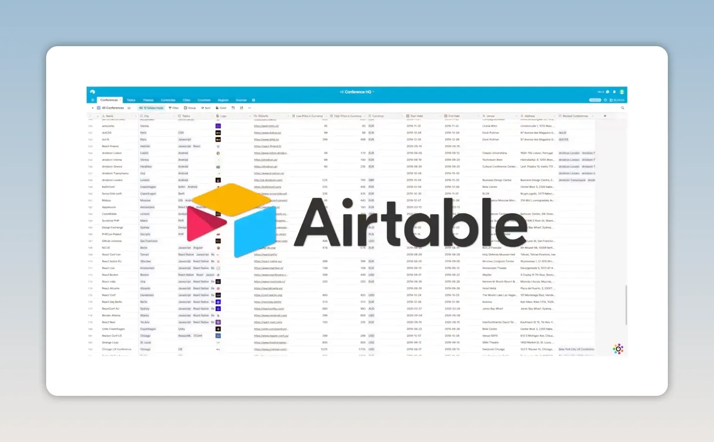 Giao diện bảng dữ liệu Airtable với logo Airtable ở giữa