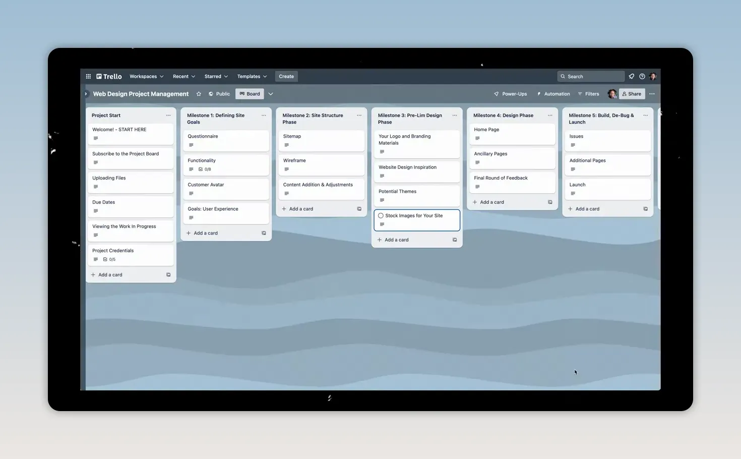 Bảng Trello với nhiều danh sách và thẻ công việc của dự án website