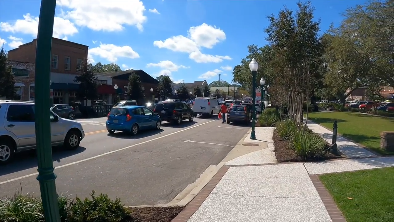 Street traffic view in Summerville SC
