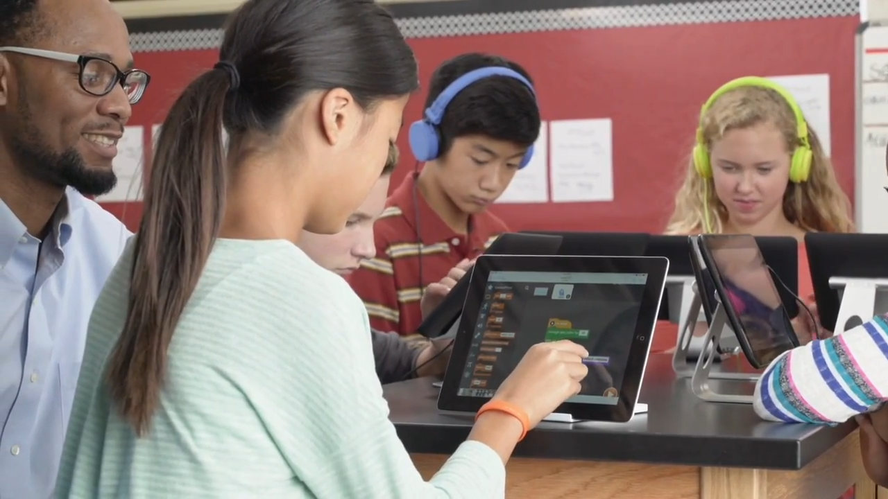 A photo of children studying to describe education in Summerville SC