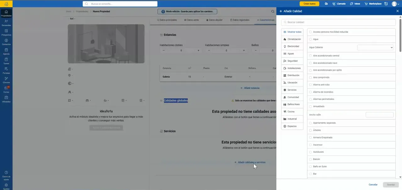 Panel lateral con listado de calidades y servicios para añadir a la propiedad