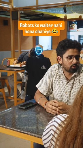 Funny video Robot as a waiter 🤣🤣