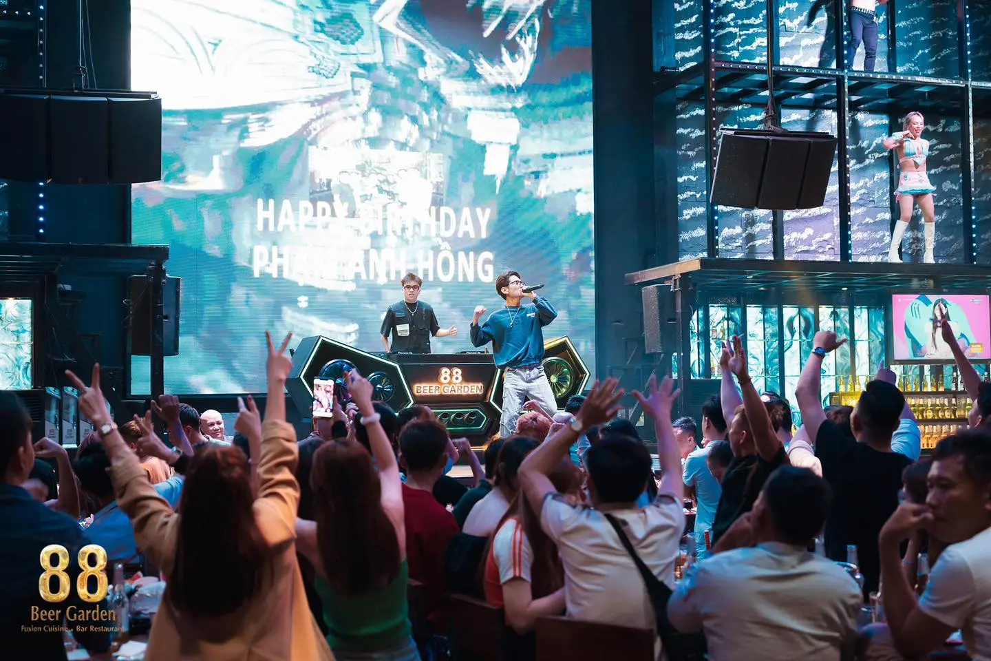 붕따우 88 비어 가든 | 88 Beer Garden Club