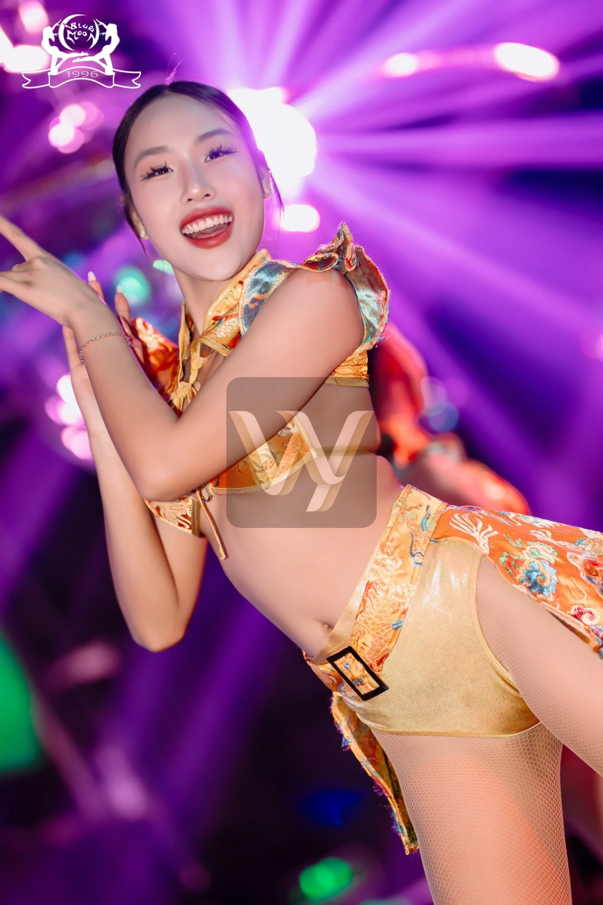 붕따우 블루문 클럽 | Blue Moon Club - INSIDE VIBE 1 (preview)