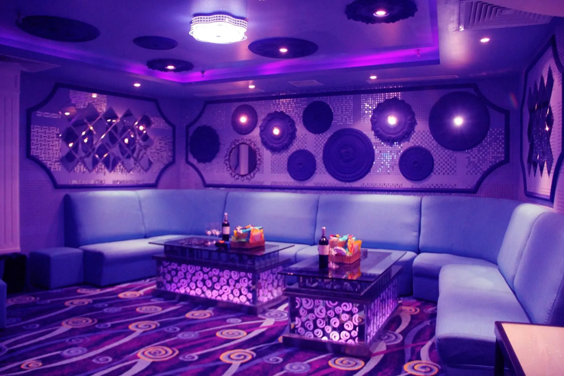 호치민 보스 로컬 가라오케 | BOSS KTV