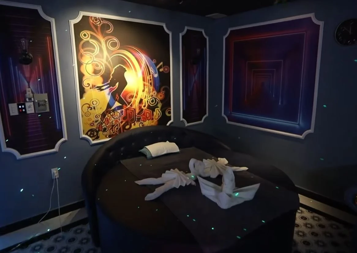 호치민 불건마 5군 블랙핑크 마사지 | BLACKPINK MASSAGE - INSIDE VIBE 1 (preview)