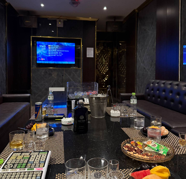 호치민 1군 두바이 가라오케 - INSIDE VIBE 1 (preview)