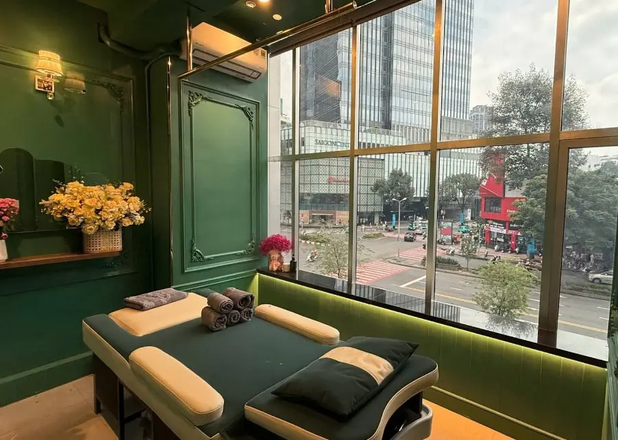 호치민 킹 럭셔리 이발소 | King luxury Barbershop