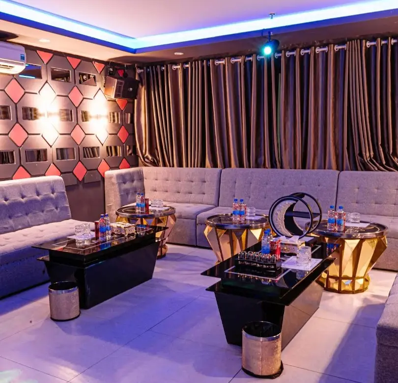 다낭 업타운 가라오케 | Uptown KTV