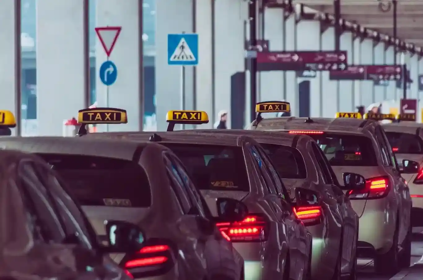 Taxi's lining up at the airport in Mexico City.