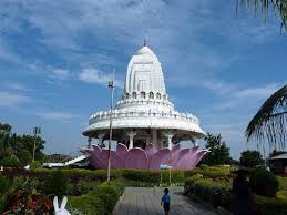 హైదరాబాద్ లోటస్ టెంపుల్ – శాంతి, సౌందర్యానికి ప్రతీక | Hyderabad Lotus Temple – A Symbol of Peace & Architecture