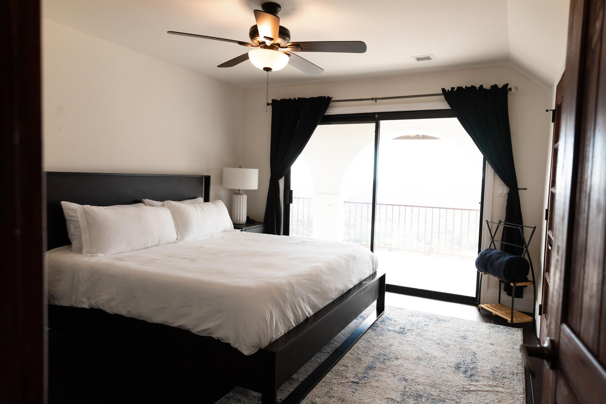 Guest King Bedroom