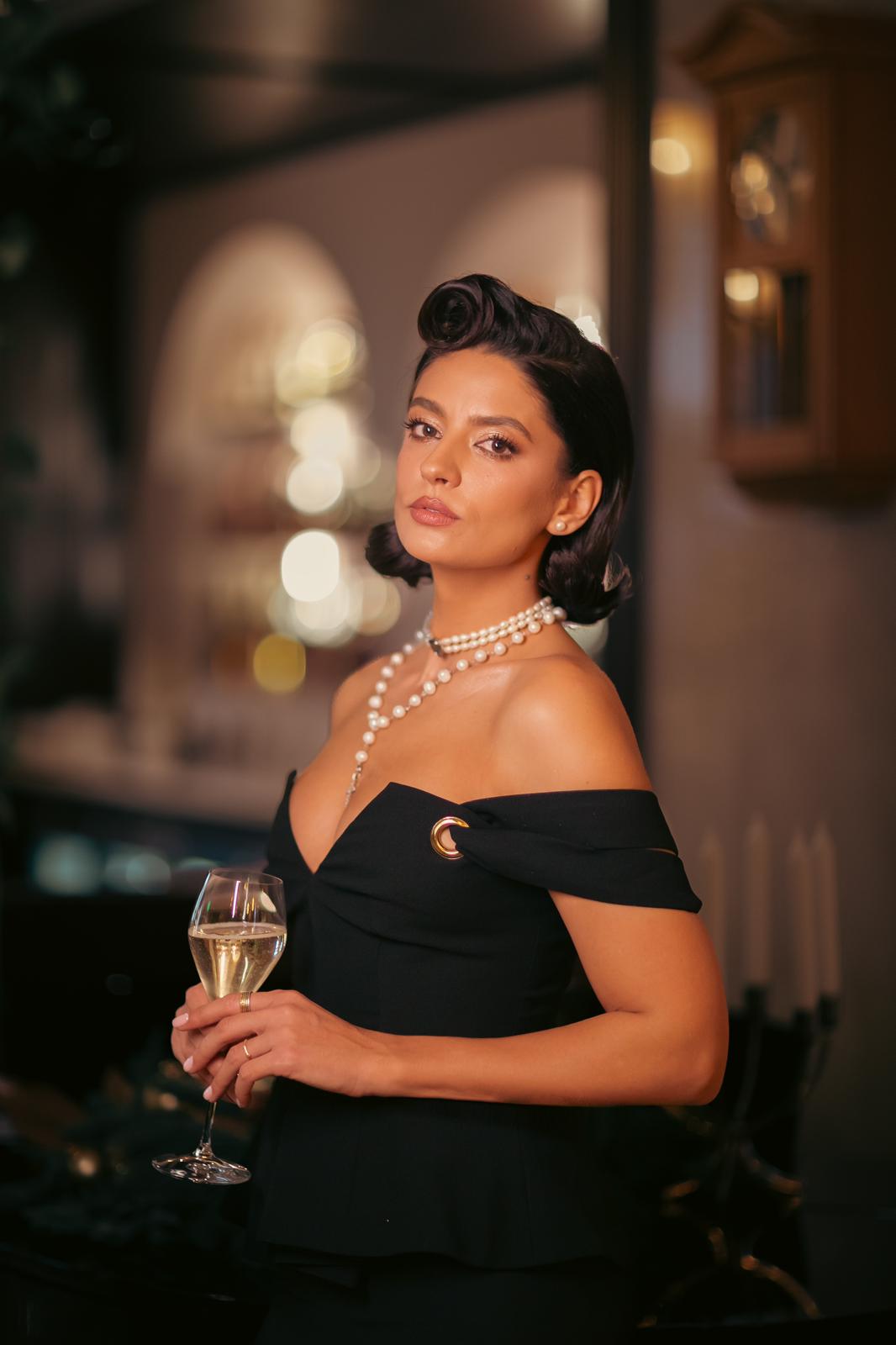 OANA MOȘNEAGU (GHERMAN) photo