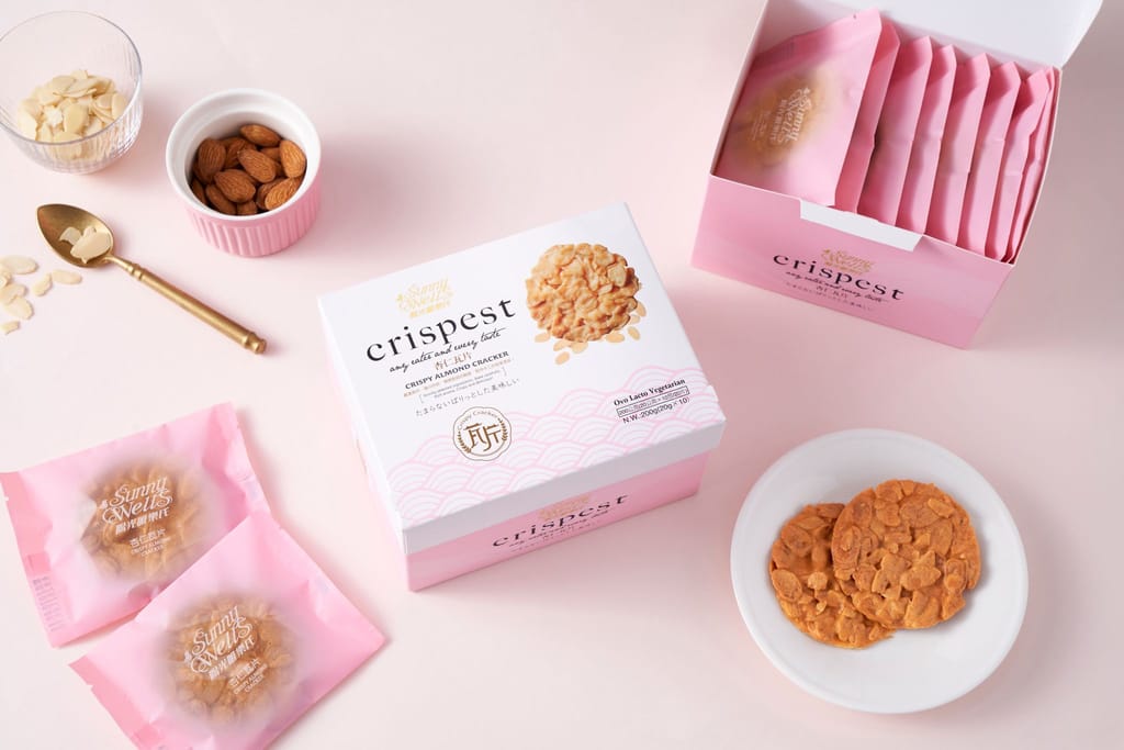 欣園食品陽光唯樂氏系列杏仁瓦片，粉色包裝產品與原料情境。