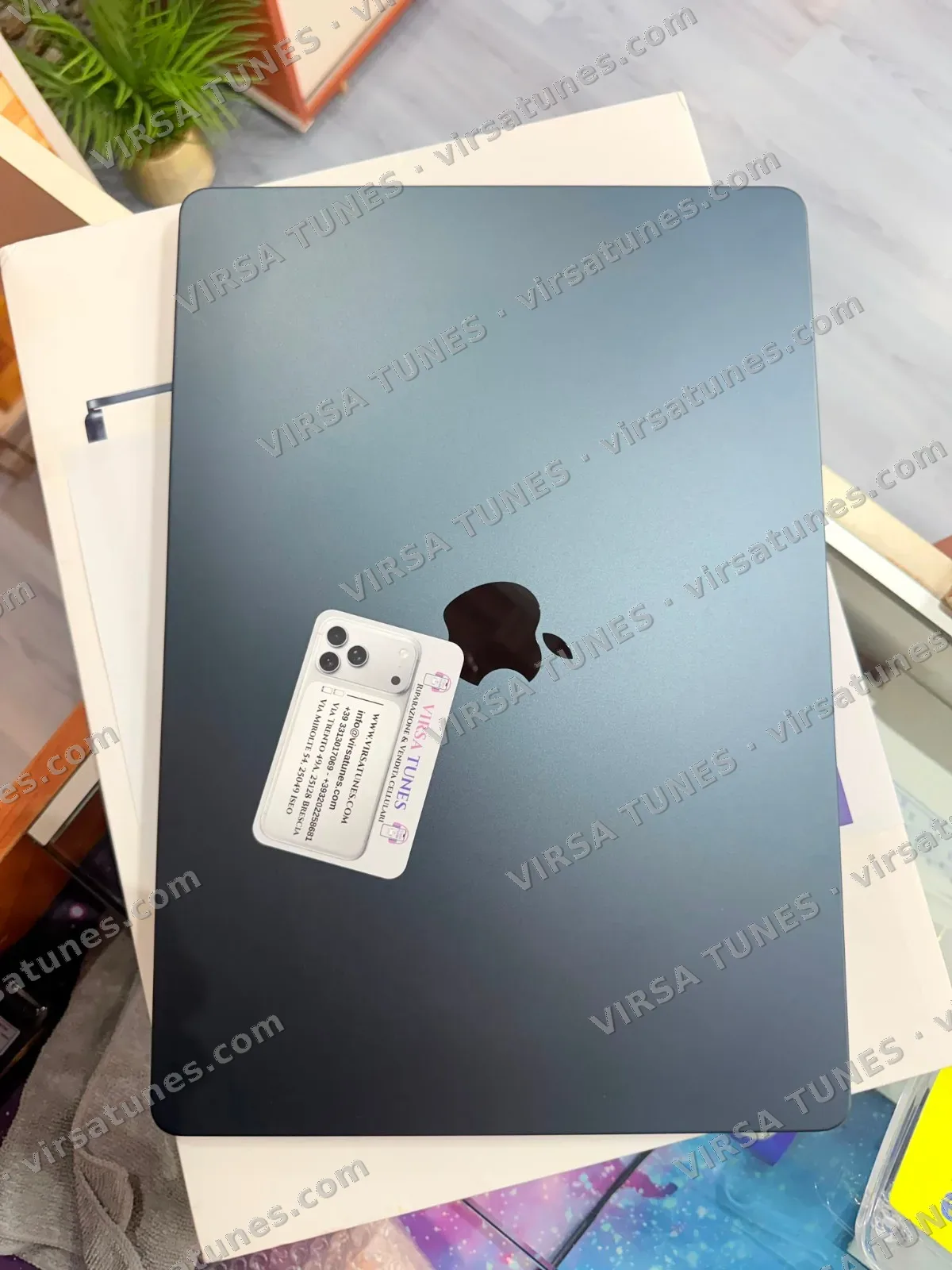 MacBook Air 15 2023 Apple M2 16GB RAM · 256GB Mezzanotte
