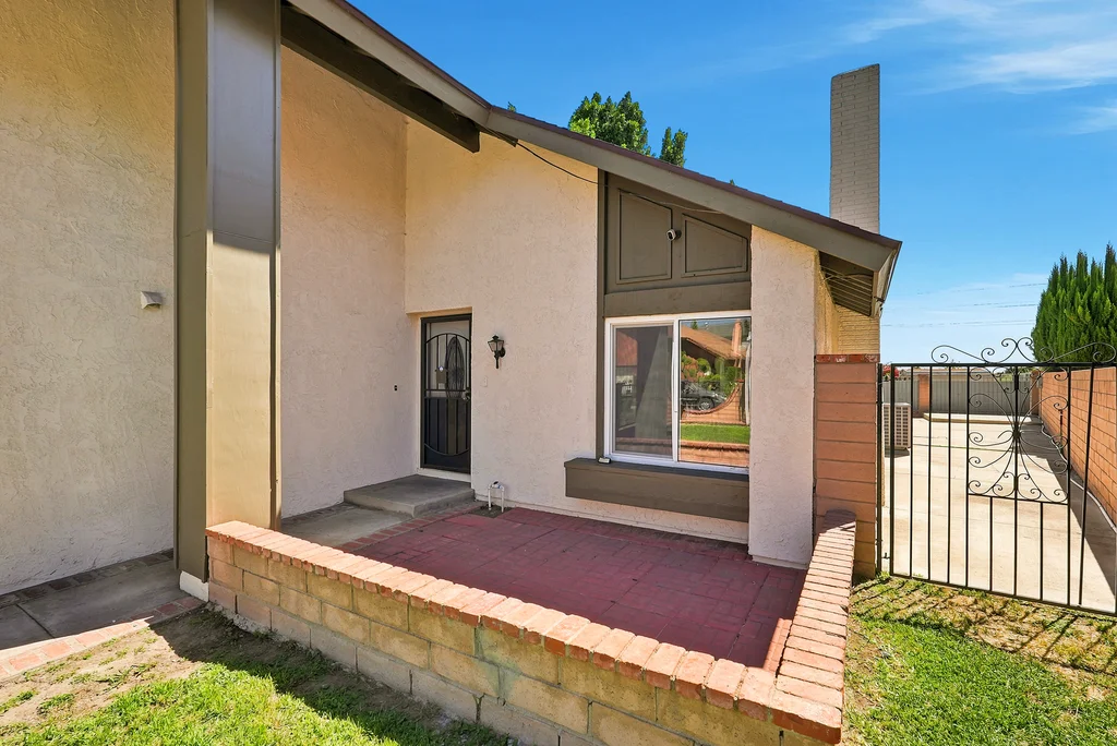 11423_Bartee_Avenue_051