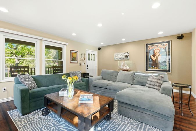 14_1020_Garfield_Ave_Pasadena_015