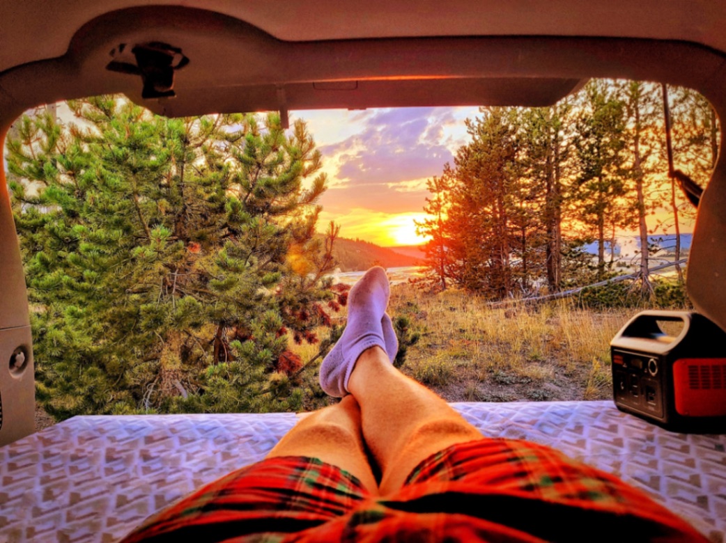 The best sunset and sunrise photos captured by digital nomads The best sunset and sunrise photos captured by digital nomads