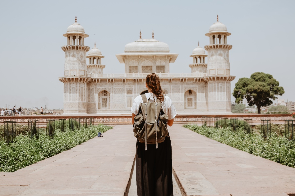 Working Remotely and Traveling as a Solo Woman Working Remotely and Traveling as a Solo Woman