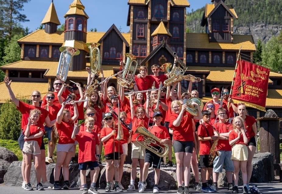 No photo description available.