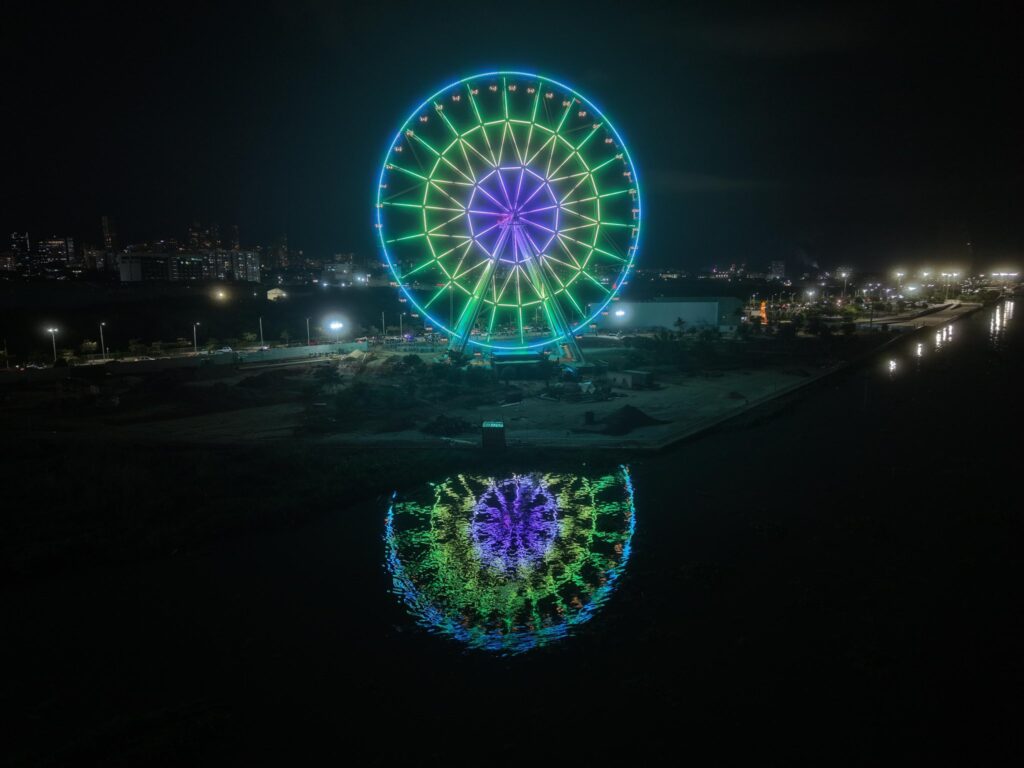 Luna del Río - La Noria