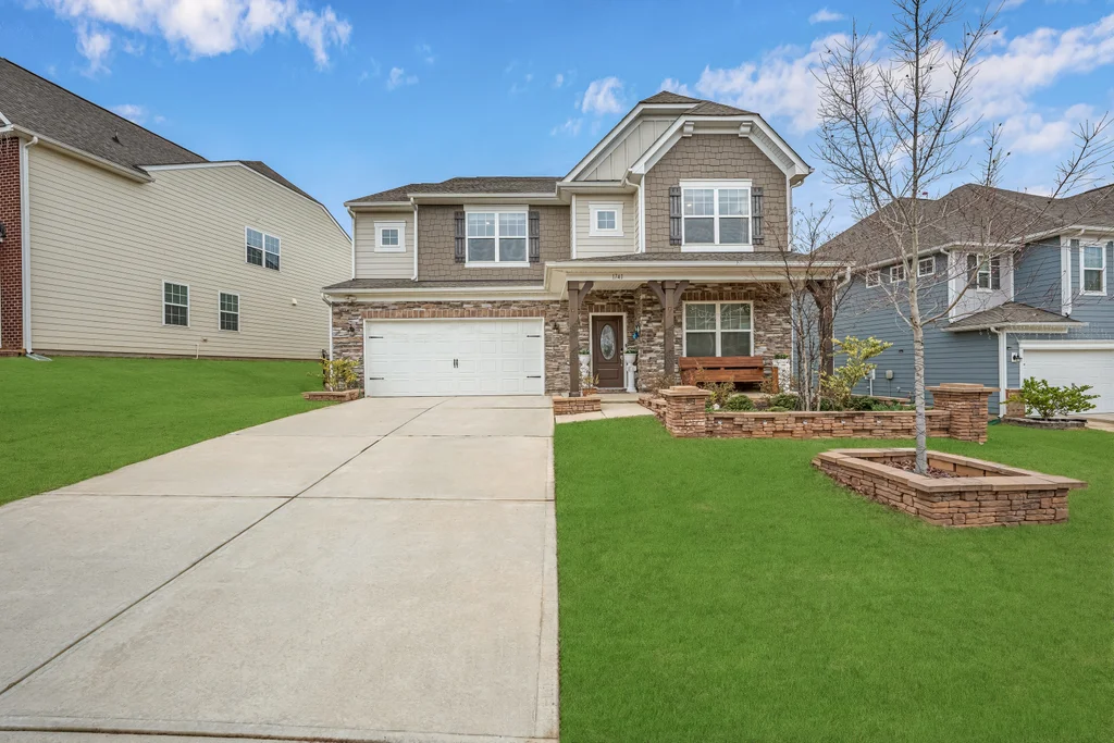 grass_10358334_1764380987436 (1)_1