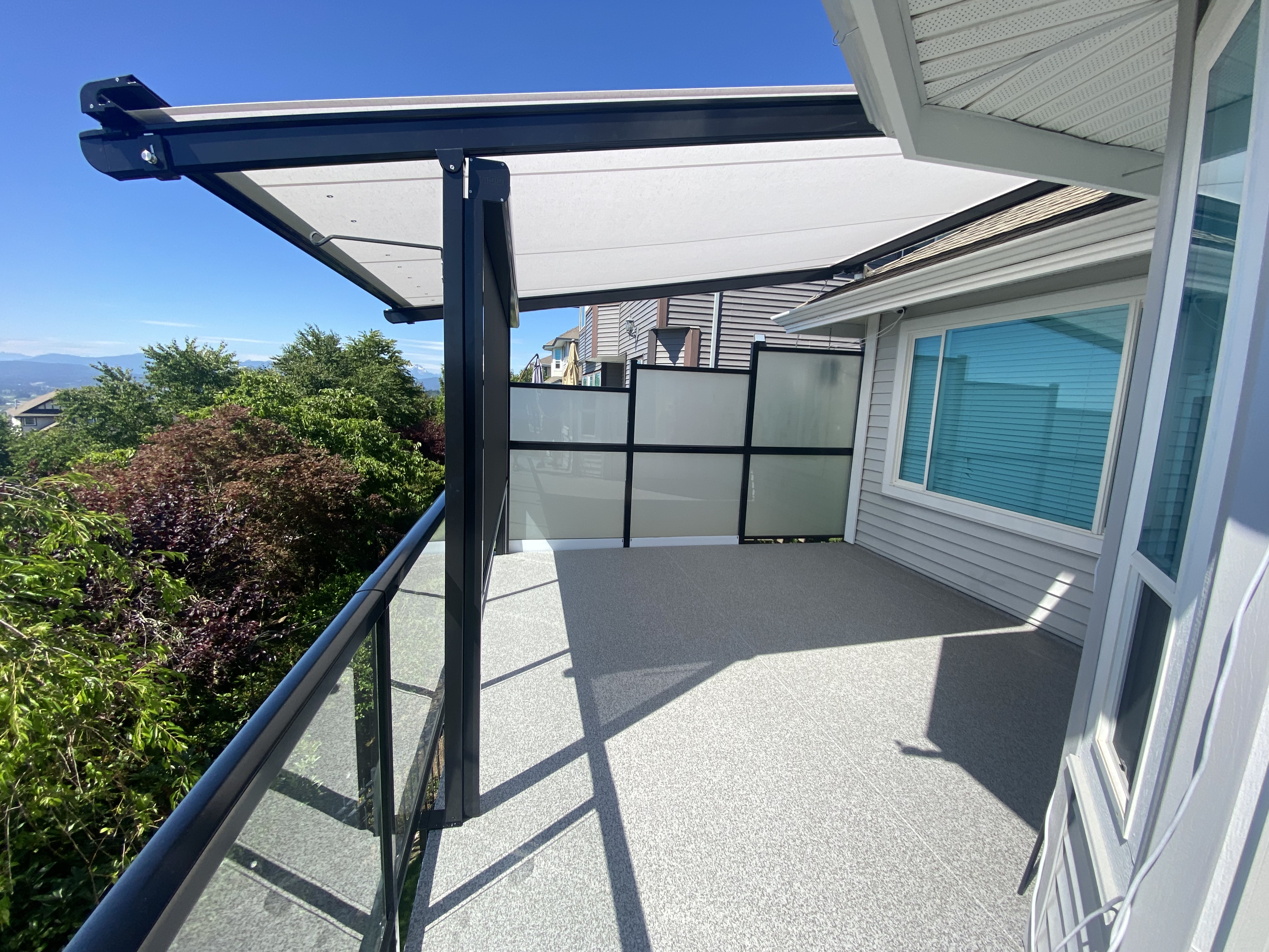 Pergolino awning on deck by VistaShades Victoria