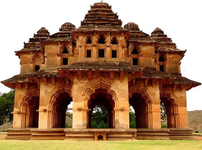 12) Bengaluru to Hampi, Anegundi Bus Tour