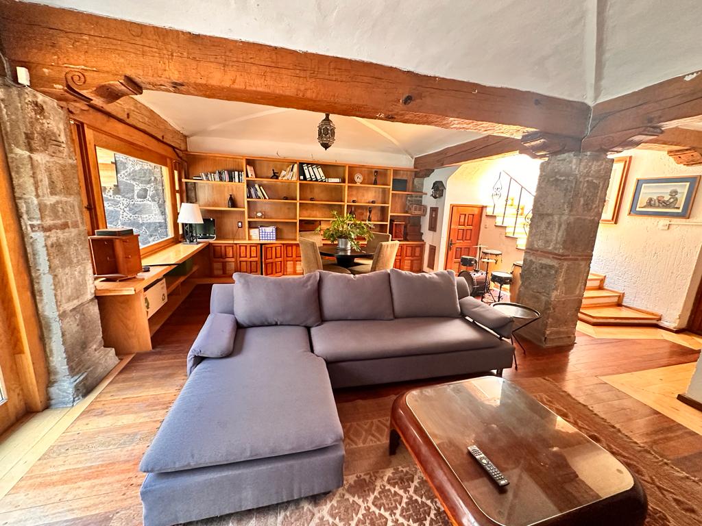 Casa en Venta — Calle Fuego, Jardines del Pedregal, Álvaro Obregón - Vista 2 Casa en Venta — Calle Fuego, Jardines del Pedregal, Álvaro Obregón - Vista 2