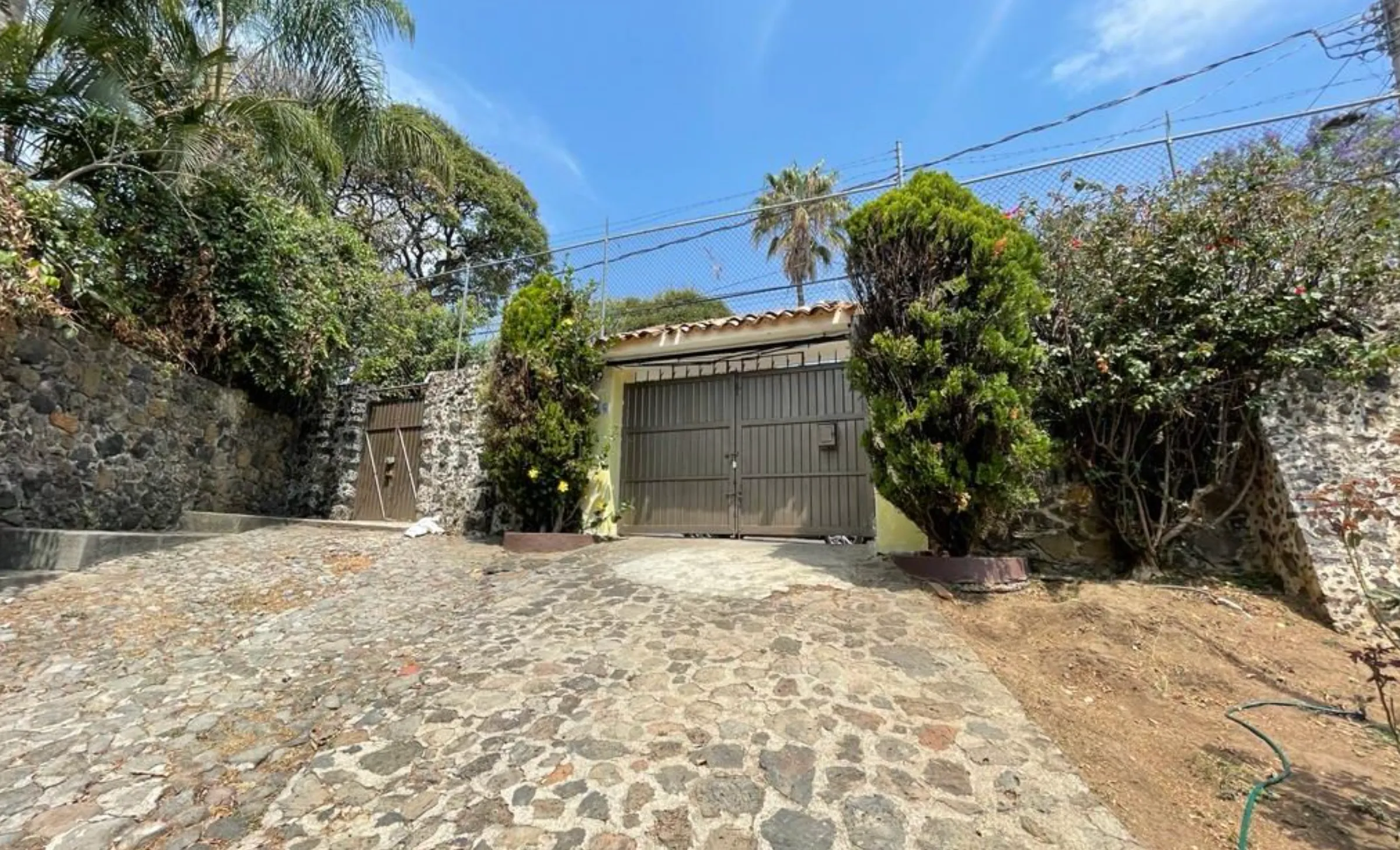 Casa en Venta - Chalma Norte, Lomas de Atzingo, Cuernavaca - $4,850,000 - Vista 1