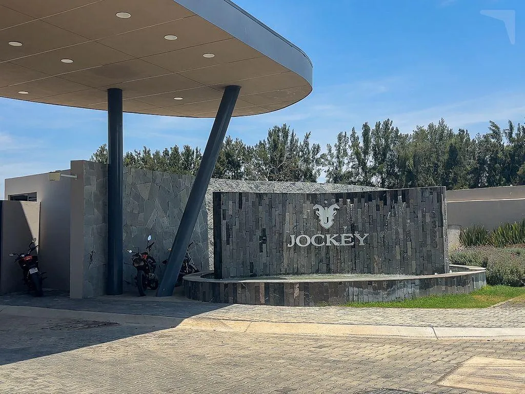 Terreno en Venta - Jockey Residencial, Colonia San Acasio, La Mojonera - $26,450,000 - Vista Principal Terreno en Venta - Jockey Residencial, Colonia San Acasio, La Mojonera - $26,450,000 - Vista Principal