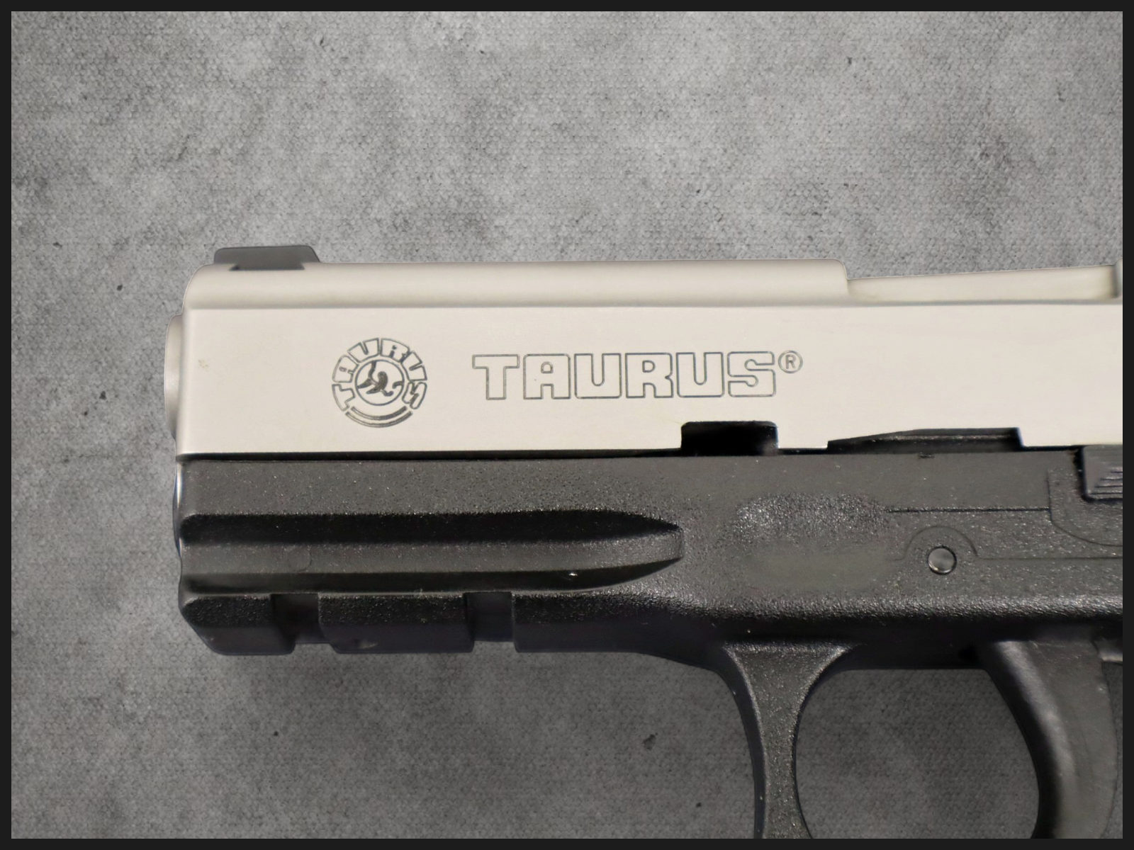 Taurus PT 24/7 Pro 40 Smith & Wesson Penny!-img-12