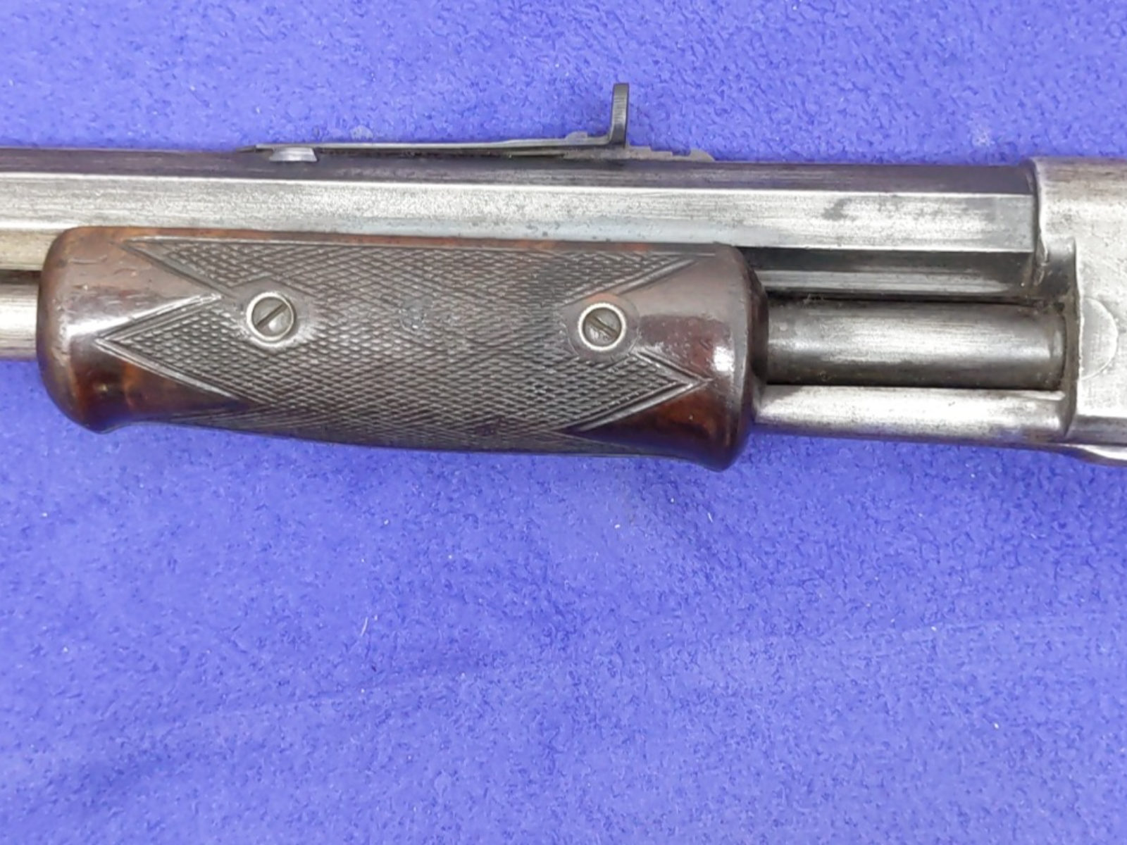 Colt Lightning 38-40 Winchester-img-10