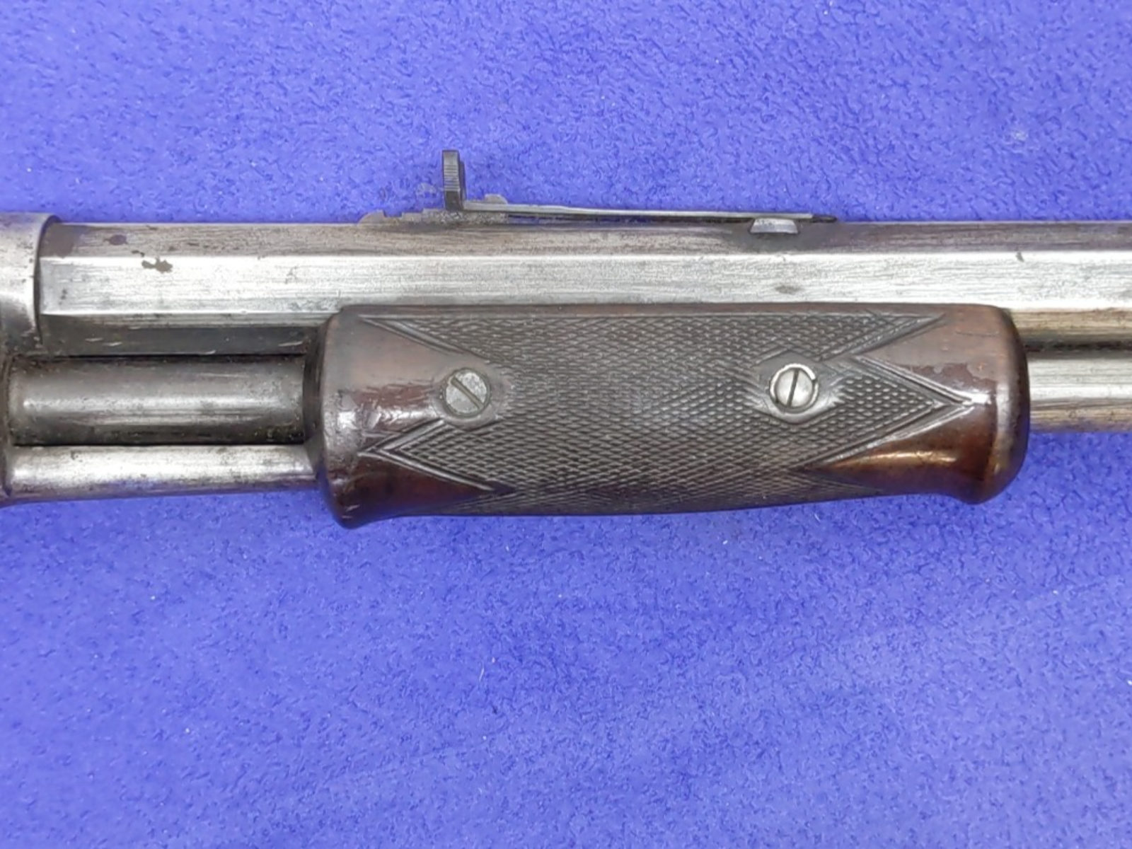 Colt Lightning 38-40 Winchester-img-18