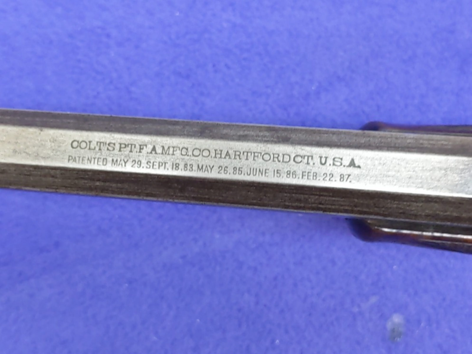 Colt Lightning 38-40 Winchester-img-15