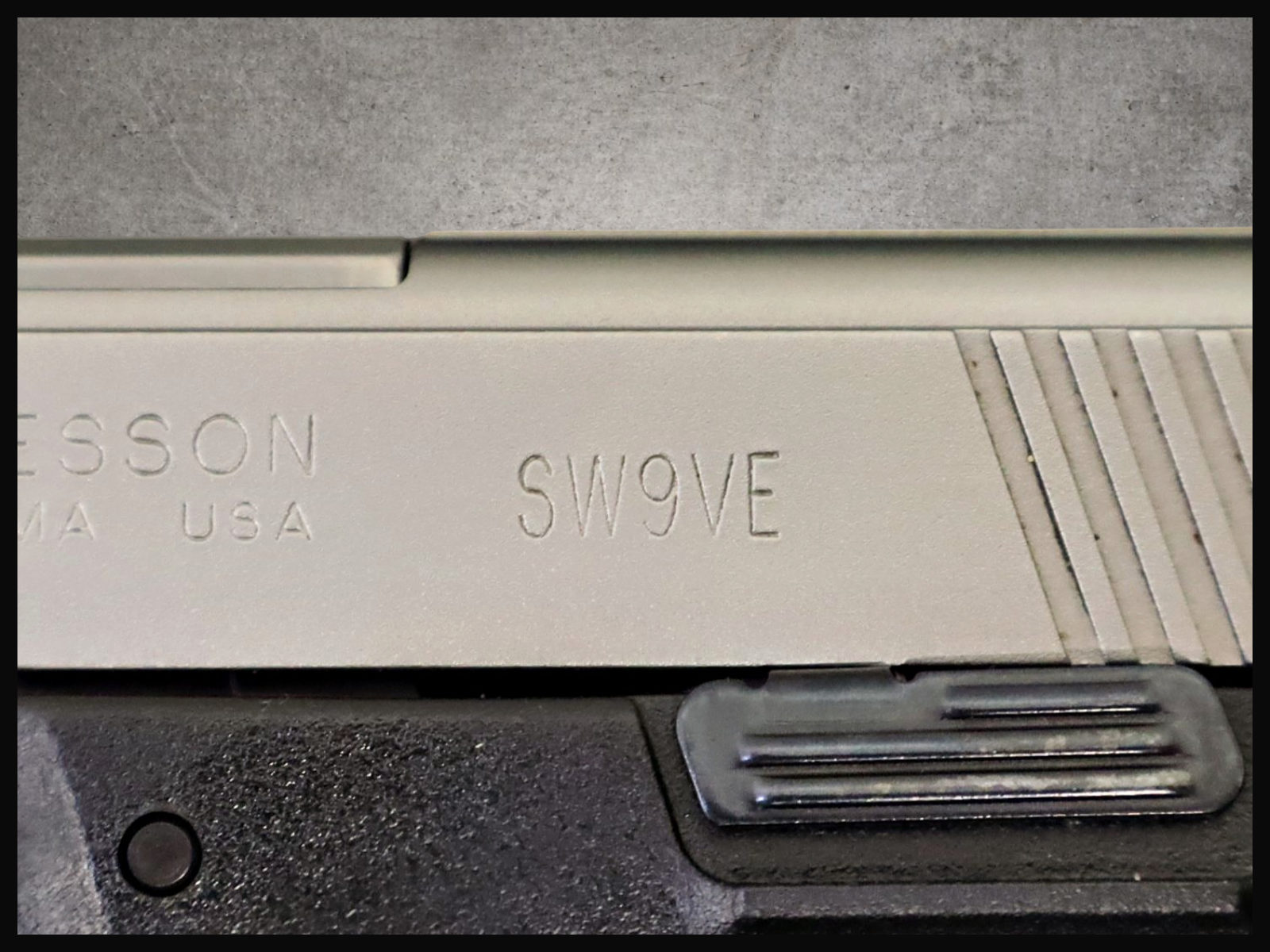 Smith & Wesson SW9VE Sigma 9mm Luger Penny!-img-12