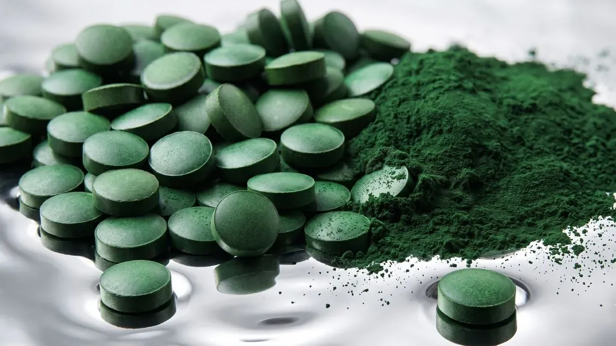 Chlorella y Mercurio. Lo que realmente hace por tu cuerpo (más allá del mito del imán)
