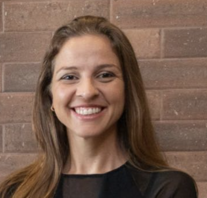 Dr. Franciele de Meneck