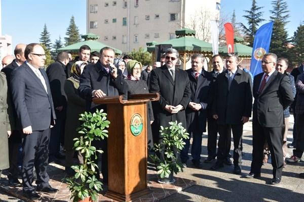 Bakan konuşuyor.