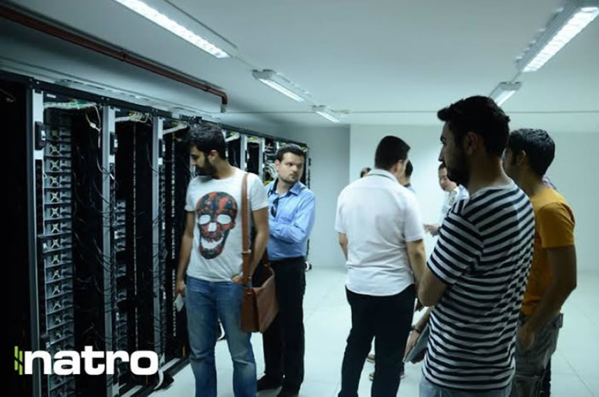 Natro Hosting’in Türk Telekom Gayrettepe ile Mecidiyeköy Data Merkezi arasında 10 Gbit/sec kapasiteli fiber optik bağlantısı bulunuyor.