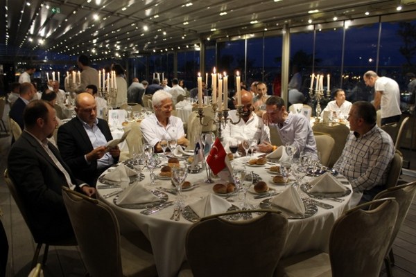 ARED; eğitim, bilgi ve uygulama paylaşımı, network oluşturma ve sektörün büyümesi ile ilgili çeşitli faaliyetlere yatırım gerçekleştirdi.