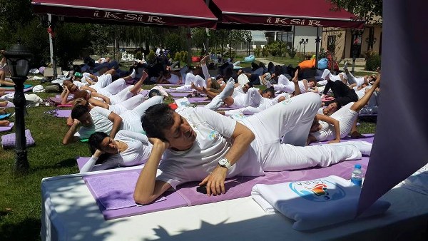UYF Başkanı Sn. Akif Manaf her fırsatta Turnuva’ların amacını: “Yogayı bir spor olarak tanıtmak, sevdirmek ve yaygınlaştırmak."